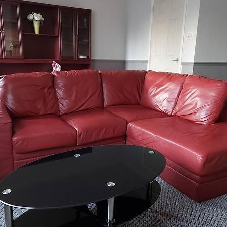 Wonderland Guest House Ковентри Экстерьер фото